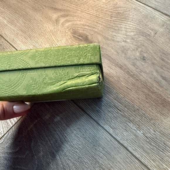 Gucci Engraved Silver Ring - Picture 6 of 6